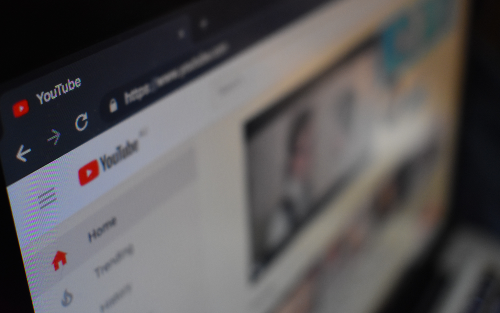 How to listen to YouTube music in the background with your Android